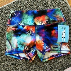 NWT FLEO shorts size SMALL